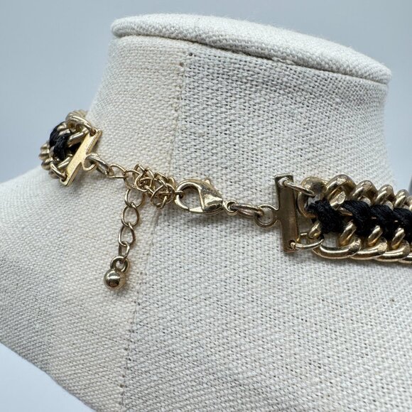 Statement Necklace Metal Gold Tone Chain Links and Black Lucite Beads - Picture 7 of 7